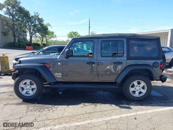 2018 Jeep Wrangler Unlimited Sport S with VIN 1C4HJXDG4JW149557, listed as a IAAI auction lot 42014833 with 54,472 mi miles. Bid and sale history available at carsss.com. Image 15.