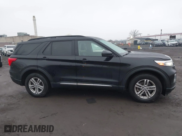 2023 Ford Explorer XLT with VIN 1FMSK8DH8PGA89282, listed as a IAAI auction lot 41453791 with 30,309 mi miles. Bid and sale history available at carsss.com. Image 13.