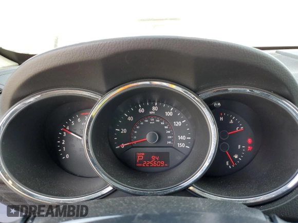 2011 Kia Sorento LX with VIN 5XYKT3A17BG135319, listed as a Copart auction lot 53529095 with 225,609 mi miles and Clean Title. Bid and sale history available at carsss.com. Image 9.