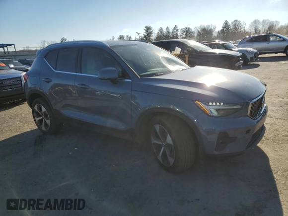 2023 Volvo XC40 Plus Bright Theme с VIN YV4L12UN8P2913418, выставлен на аукционе Copart как лот 88422125 с пробегом 27 447 миль миль и Списание • Salvage title. История ставок и продаж доступна на DreamBid. Изображение 4.