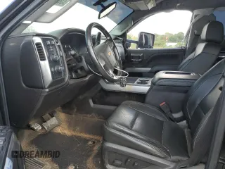 2019 Chevrolet Silverado 3500HD LTZ with VIN 1GC1KXEG0KF186796, listed as a Copart auction lot 73894384 with 71,892 mi miles and Salvage Title. Bid and sale history available at carsss.com. Image 7.