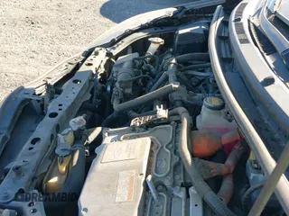 2015 Toyota Prius Two z VIN JTDKDTB36F1107644, wystawiony jako IAAI lot #43403795 z przebiegiem 210 092 mil mil oraz . Historia ofert i sprzedaży dostępna na DreamBid. Obrazek 23.