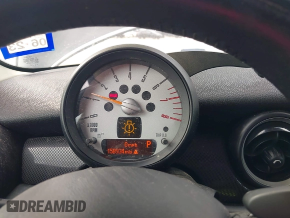 2012 MINI Hardtop S with VIN WMWSV3C56CTY18612, listed as a IAAI auction lot 42365441 with 158,934 mi miles and . Bid and sale history available at DreamBid. Image 7.