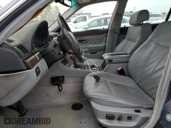 2001 BMW 7 Series 740iL with VIN WBAGH83461DP28126, listed as a Copart auction lot 48966135 with 137,814 mi miles and Clean Title. Bid and sale history available at carsss.com. Image 7.