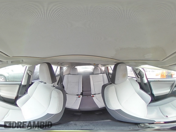 2018 Toyota RAV4 XLE with VIN 2T3WFREV6JW463548, listed as a Copart auction lot 58765805 with 61,250 mi miles and Non repairable. Bid and sale history available at DreamBid. Image 16.