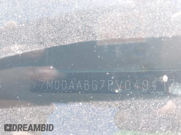 2023 Toyota Corolla Cross XLE z VIN 7MUDAABG7PV049417, wystawiony jako IAAI lot #42037055 z przebiegiem 28 325 mil mil oraz . Historia ofert i sprzedaży dostępna na DreamBid. Obrazek 9.