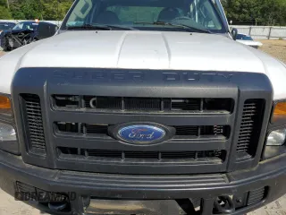 2008 Ford F-250 XL with VIN 1FDSX20558ED20386, listed as a Copart auction lot 61328455 with 111,449 mi miles and Salvage title. Bid and sale history available at DreamBid. Image 11.