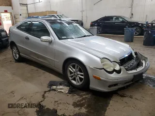 2003 Mercedes-Benz C with VIN WDBRN64J93A459216, listed as a Copart auction lot 87855085 with 208,336 mi miles and Salvage title. Bid and sale history available at DreamBid. Image 4.