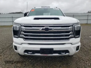 2024 Chevrolet Silverado 3500HD High Country with VIN 1GC4YVEY4RF106354, listed as a Copart auction lot 84701304 with 17,933 mi miles and Salvage Title. Bid and sale history available at carsss.com. Image 5.