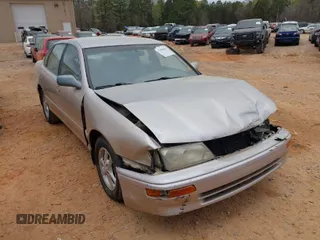 1997 Toyota Avalon XL with VIN 4T1BF12B1VU202935, listed as a IAAI auction lot 41900467 with 274,960 mi miles and . Bid and sale history available at DreamBid. Image 1.