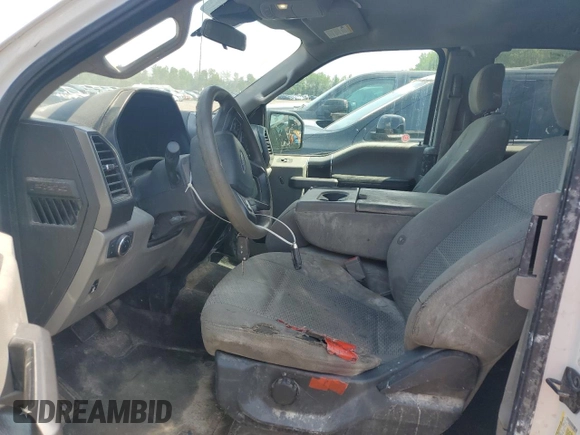 2020 Ford F-150 XL with VIN 1FTEX1E53LKE82970, listed as a Copart auction lot 61215625 with 271,846 mi miles and Clean title. Bid and sale history available at DreamBid. Image 7.