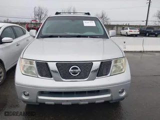 2006 Nissan Pathfinder SE with VIN 5N1AR18U56C635693, listed as a IAAI auction lot 41507131 with 117,611 mi miles. Bid and sale history available at carsss.com. Image 6.
