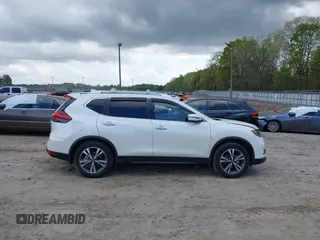 2019 Nissan Rogue SV with VIN JN8AT2MT6KW258099, listed as a IAAI auction lot 41951643 with 38,782 mi miles. Bid and sale history available at carsss.com. Image 13.