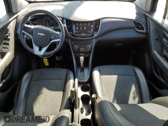 2020 Chevrolet Trax LT with VIN 3GNCJLSB3LL321930, listed as a Copart auction lot 46072075 with 25,620 mi miles and Salvage Title. Bid and sale history available at DreamBid. Image 8.