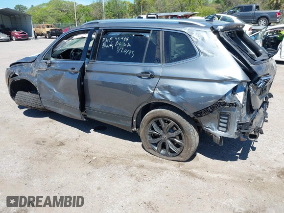 2024 Volkswagen Tiguan SE with VIN 3VVNB7AX6RM161369, listed as a IAAI auction lot 41888229 with 5,173 mi miles and . Bid and sale history available at DreamBid. Image 3.