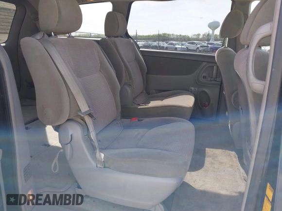 2006 Toyota Sienna CE with VIN 5TDZA23C36S480675, listed as a IAAI auction lot 42091334 with 131,121 mi miles. Bid and sale history available at carsss.com. Image 8.