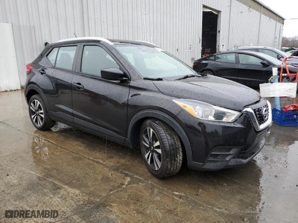 2019 Nissan Kicks S with VIN 3N1CP5CU1KL551390, listed as a Copart auction lot 49888045 with 112,395 mi miles and Salvage Title. Bid and sale history available at carsss.com. Image 4.