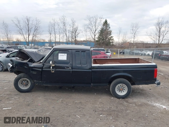 1990 Ford F-150 with VIN 1FTEX15NXLKB49682, listed as a IAAI auction lot 41898579 with 32,935 mi miles and . Bid and sale history available at DreamBid. Image 14.
