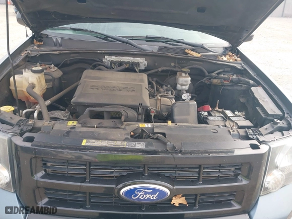 2011 Ford Escape XLT with VIN 1FMCU9DG9BKC38929, listed as a IAAI auction lot 41784854 with 216,201 mi miles. Bid and sale history available at carsss.com. Image 10.