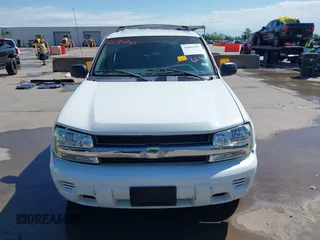 2004 Chevrolet TrailBlazer LT with VIN 1GNDS13S342361478, listed as a IAAI auction lot 42094261 with 298,130 mi miles and . Bid and sale history available at DreamBid. Image 12.