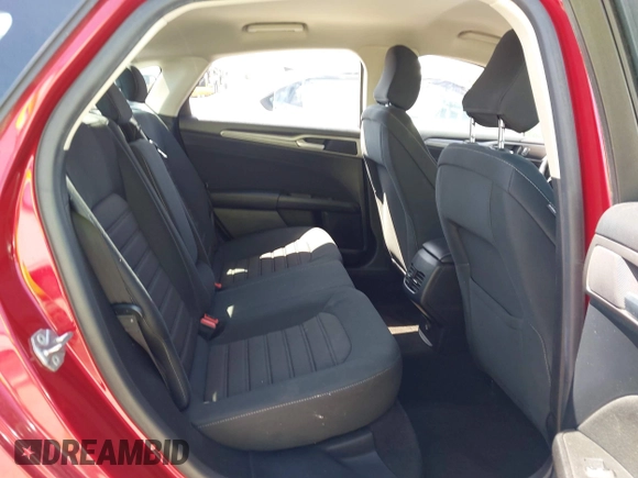 2020 Ford Fusion SE z VIN 3FA6P0HD8LR104422, wystawiony jako IAAI lot #42092244 z przebiegiem 55 438 mil mil oraz . Historia ofert i sprzedaży dostępna na DreamBid. Obrazek 8.