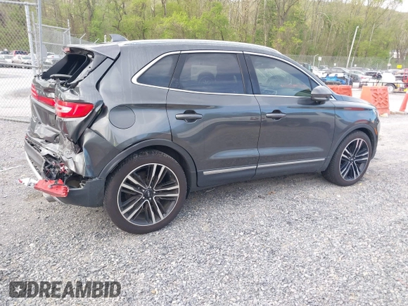 2018 Lincoln MKC Reserve with VIN 5LMTJ3DH6JUL08255, listed as a IAAI auction lot 42095399 with 41,267 mi miles and . Bid and sale history available at DreamBid. Image 4.