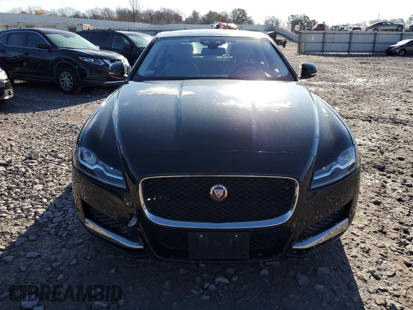 2017 Jaguar XF with VIN SAJBJ4BN1HCY48776, listed as a Copart auction lot 83594064 with 69,469 mi miles and Clean Title. Bid and sale history available at DreamBid. Image 5.