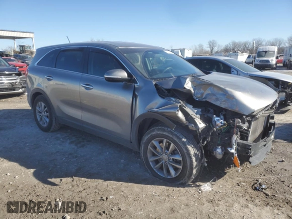 2018 Kia Sorento L with VIN 5XYPG4A35JG426319, listed as a Copart auction lot 42737795 with 58,985 mi miles and Salvage Title. Bid and sale history available at carsss.com. Image 4.