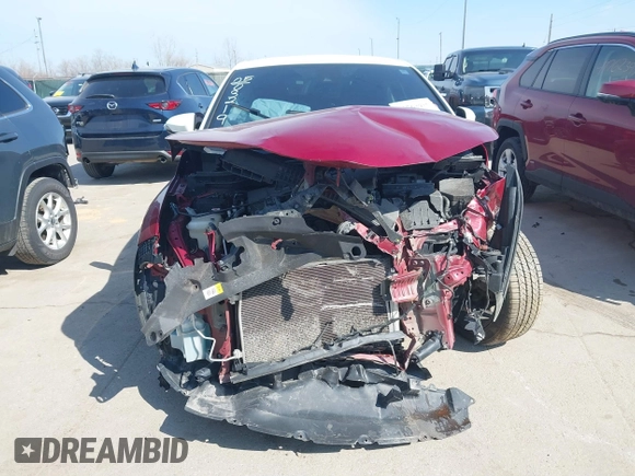 2018 Toyota C-HR XLE with VIN NMTKHMBX2JR012246, listed as a IAAI auction lot 41735772 with 124,467 mi miles. Bid and sale history available at carsss.com. Image 12.
