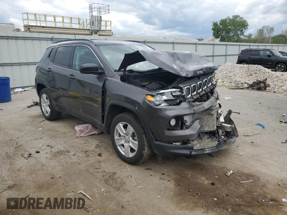 2022 Jeep Compass Latitude with VIN 3C4NJDBB2NT124371, listed as a Copart auction lot 55983855 with Not provided miles and Salvage title. Bid and sale history available at DreamBid. Image 4.