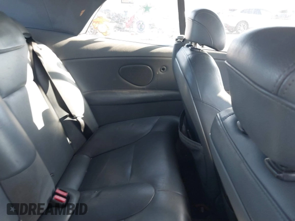 2004 Saab 9-3 Arc z VIN YS3FD79Y146010323, wystawiony jako IAAI lot #41482766 z przebiegiem 71 017 mil mil oraz . Historia ofert i sprzedaży dostępna na DreamBid. Obrazek 8.