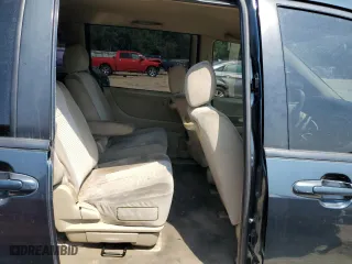 2004 Mazda MPV LX with VIN JM3LW28A640519362, listed as a Copart auction lot 69058184 with 212,632 mi miles and Non Repairable. Bid and sale history available at carsss.com. Image 11.