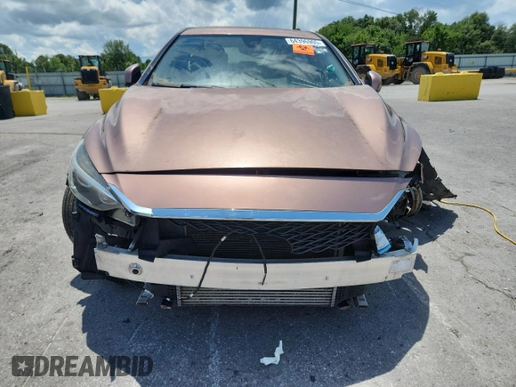 2018 Infiniti QX30 Premium with VIN SJKCH5CP9JA053929, listed as a Copart auction lot 64396905 with Not provided miles and Salvage title. Bid and sale history available at DreamBid. Image 5.