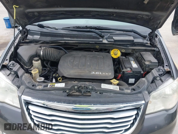 2014 Chrysler Town & Country Touring L with VIN 2C4RC1CG7ER300693, listed as a IAAI auction lot 41849463 with 174,203 mi miles and . Bid and sale history available at carsss.com. Image 10.