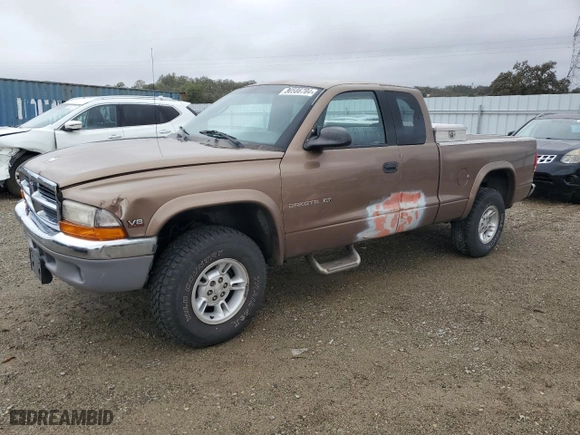2000 Dodge Dakota Sport with VIN 1B7GG22N0YS701801, listed as a Copart auction lot 80586704 with 208,181 mi miles and Clean Title. Bid and sale history available at carsss.com. Image 1.