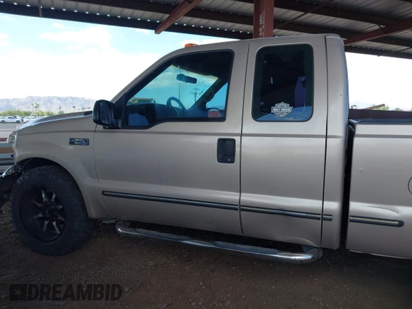 1999 Ford Super Duty F-250 XL with VIN 1FTNX20S3XED46555, listed as a IAAI auction lot 42074927 with 160,405 mi miles. Bid and sale history available at carsss.com. Image 14.