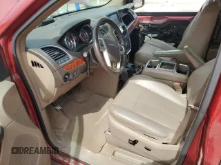 2014 Chrysler Town & Country Touring with VIN 2C4RC1BG2ER246902, listed as a Copart auction lot 60370295 with 156,270 mi miles and Clean title. Bid and sale history available at DreamBid. Image 7.
