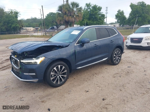 2023 Volvo XC60 Plus Bright Theme with VIN YV4L12RN4P1375945, listed as a IAAI auction lot 41945980 with 27,609 mi miles. Bid and sale history available at carsss.com. Image 2.