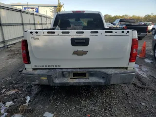 2008 Chevrolet Silverado 1500 Work Truck with VIN 1GCEC19X18Z195861, listed as a Copart auction lot 42697685 with 113,782 mi miles and Salvage Title. Bid and sale history available at carsss.com. Image 6.
