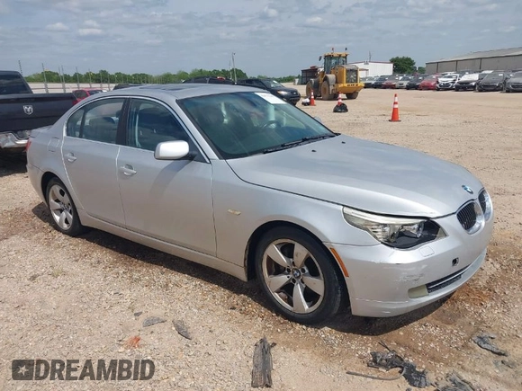 2008 BMW 5 Series 528i with VIN WBANU53558CT09789, listed as a IAAI auction lot 42073248 with 125,416 mi miles and . Bid and sale history available at carsss.com. Image 1.