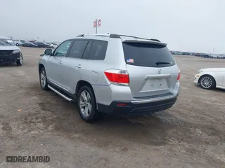 2013 Toyota Highlander Limited with VIN 5TDYK3EH3DS105986, listed as a IAAI auction lot 41506441 with 173,711 mi miles. Bid and sale history available at carsss.com. Image 3.