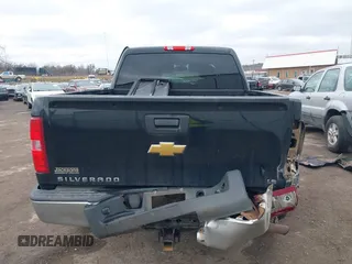 2013 Chevrolet Silverado 1500 LS with VIN 3GCPKREA2DG301949, listed as a IAAI auction lot 41532183 with 200,627 mi miles and . Bid and sale history available at DreamBid. Image 17.