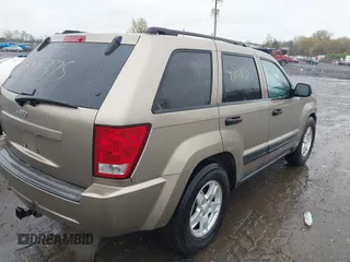 2006 Jeep Grand Cherokee Laredo with VIN 1J4GS48K16C270832, listed as a IAAI auction lot 42011375 with 246,466 mi miles. Bid and sale history available at carsss.com. Image 4.