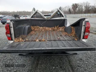 2005 Chevrolet Silverado 1500 Work Truck with VIN 1GCEC14V85Z316676, listed as a Copart auction lot 48424985 with 51,310 mi miles and Non Repairable. Bid and sale history available at DreamBid. Image 6.