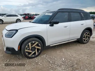 2025 MINI Countryman S with VIN WMZ23GA04S7R18948, listed as a Copart auction lot 61061875 with 2,787 mi miles and Salvage title. Bid and sale history available at DreamBid. Image 1.