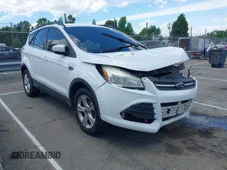 2014 Ford Escape SE с VIN 1FMCU9G96EUE14860, выставлен на аукционе IAAI как лот 42193412 с пробегом 131 714 миль миль и . История ставок и продаж доступна на DreamBid. Изображение 1.