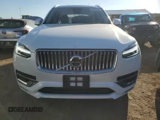 2024 Volvo XC90 Plus with VIN YV4H60LE6R1209420, listed as a Copart auction lot 75458864 with 1,560 mi miles and Salvage Title. Bid and sale history available at DreamBid. Image 5.