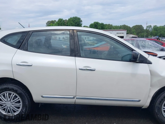 2011 Nissan Rogue SV with VIN JN8AS5MT4BW165621, listed as a IAAI auction lot 42102678 with 165,754 mi miles and . Bid and sale history available at DreamBid. Image 13.