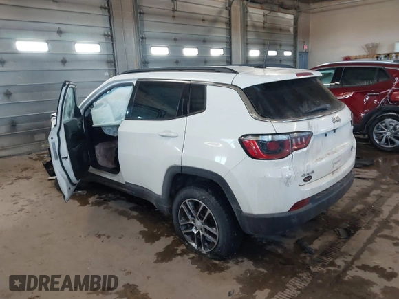 2018 Jeep Compass Latitude with VIN 3C4NJDBB0JT179167, listed as a IAAI auction lot 41622598 with 106,880 mi miles. Bid and sale history available at carsss.com. Image 3.