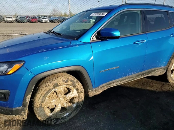 2018 Jeep Compass Latitude with VIN 3C4NJCBB3JT186382, listed as a Copart auction lot 53092885 with 121,601 mi miles and Salvage Title. Bid and sale history available at carsss.com. Image 12.